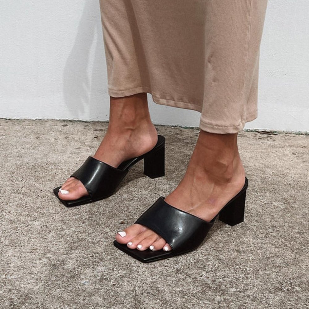 Princess Polly Manhattan heels black